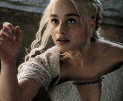 emiliaclarkeresource: Daenerys and Drogon in the new Game of Thrones season five trailer (X)