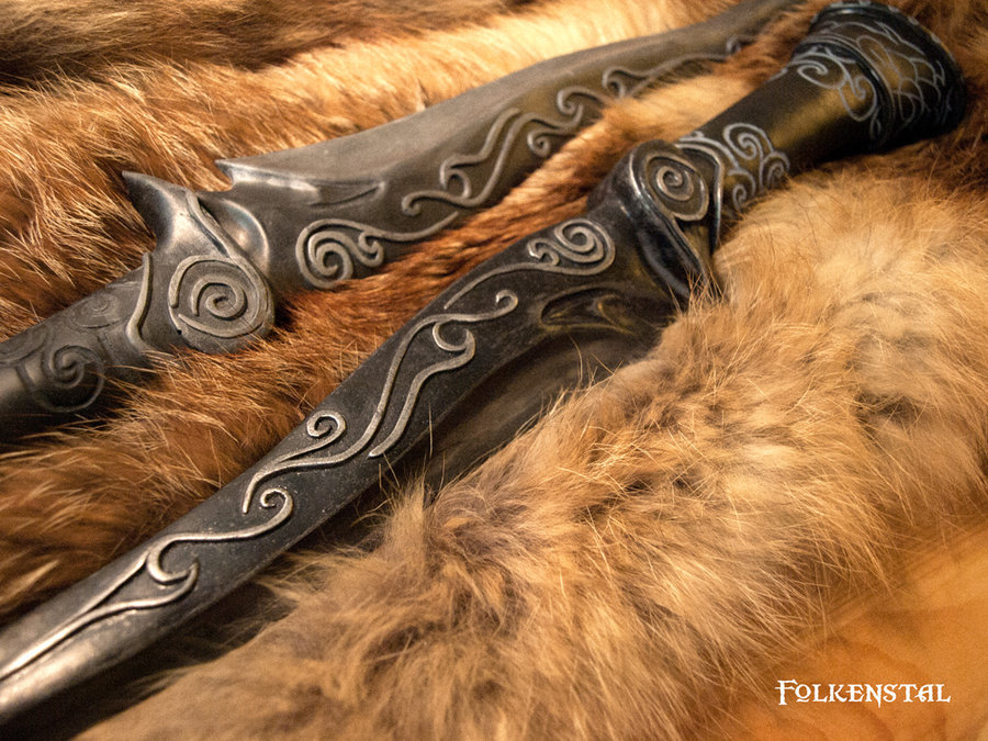 otlgaming:  Skyrim Replica Weapons &amp; Armor - Created by Folkenstal These