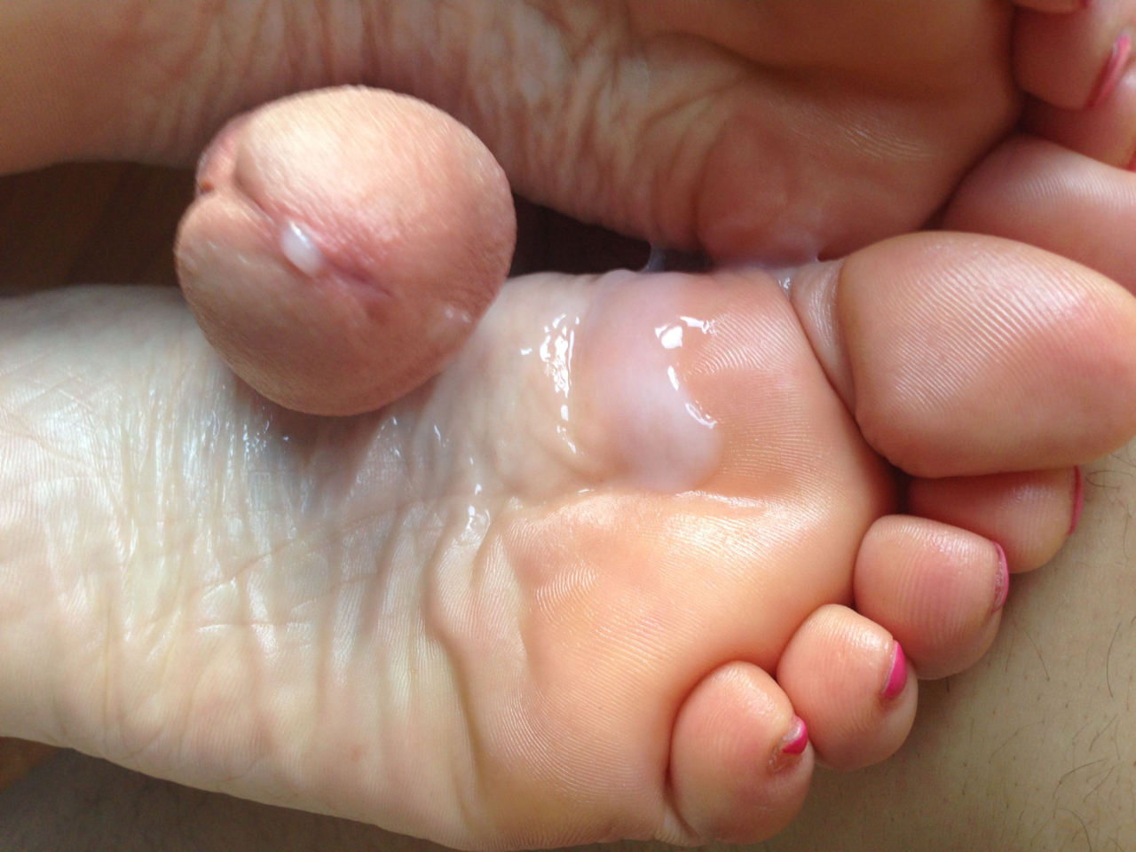 wikifootjob:  Footjob