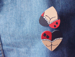 Nthmetal:  Harley Quinn And Poison Ivy Inspired Buns And Bustier Pins Are Now Available