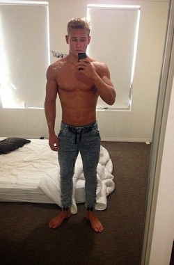 JUST CUM BRO