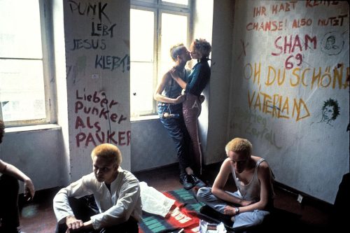 theunderestimator:Punks in squatted flat, East-Berlin, 1982 (photographed by Ilse Ruppert)(via)