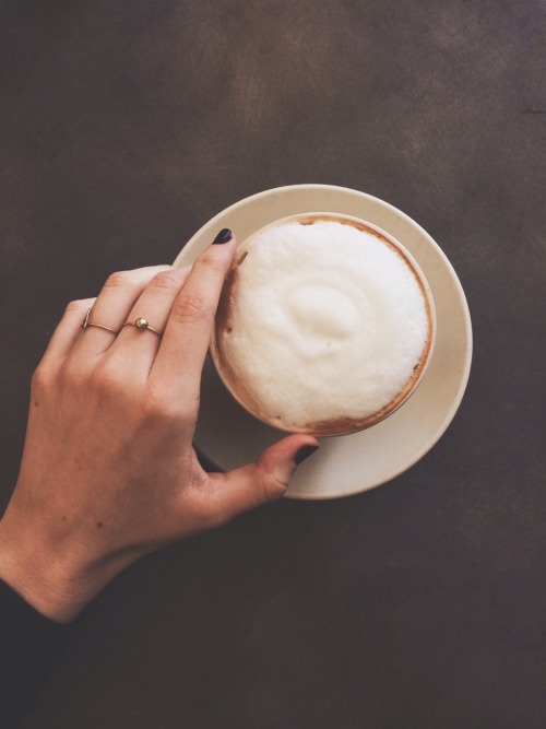 agentlewoman:  Fresh manicure and a lunch date with myself || @agentlewoman on Instagram 