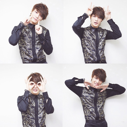 aoijihyo:  Junsu must be preparing a counterattack~      AWWWWWW