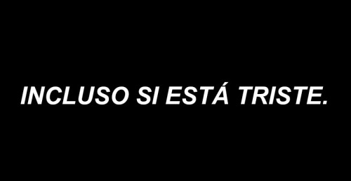 elalbumdelsilencio:  es-blanco-o-es-negro:  sinfonia-literaria:    Aveces me dicen eso en la u c: por ser fuerte y superar las cosas 