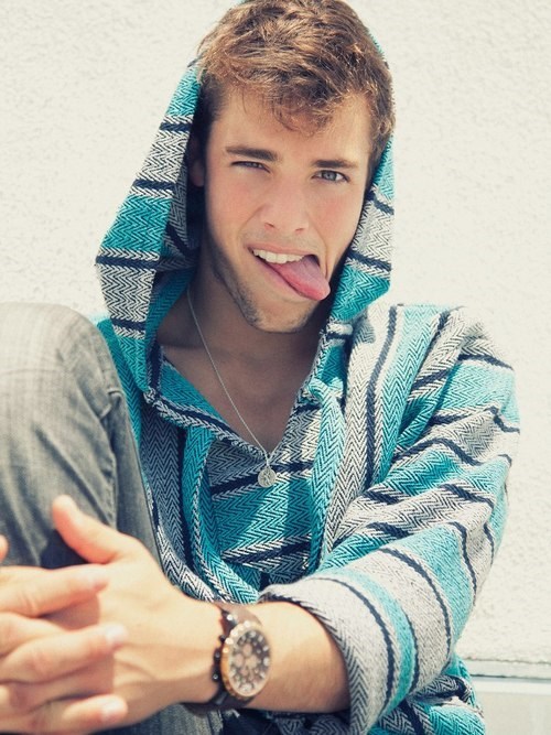 tfootielover:  gayteenpic:  that pretty face will drive you crazy with desire .. unf i leaked O_O 