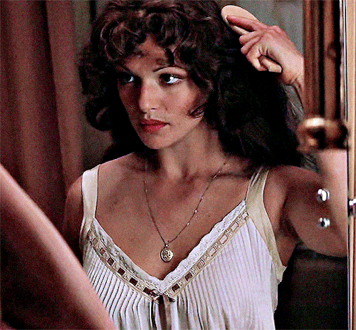 RACHEL WEISZ As Evelyn Carnahan