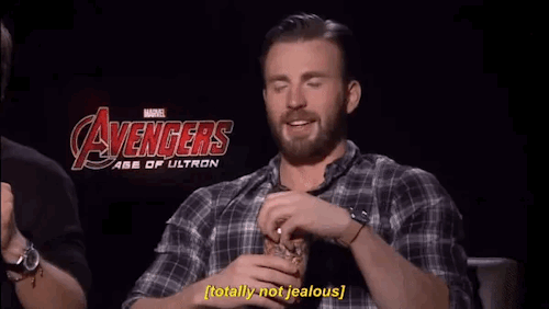 Source : Chris Hemsworth And Chris Evans Et Interview : Age Of Ultron | Et News