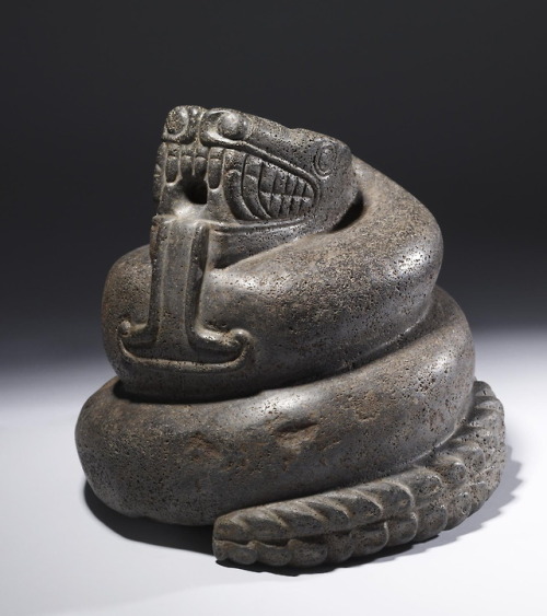 historyarchaeologyartefacts:Rattlesnake effigy (34.7 x 34.4 x 35.2 cm), Mexico no date available on 