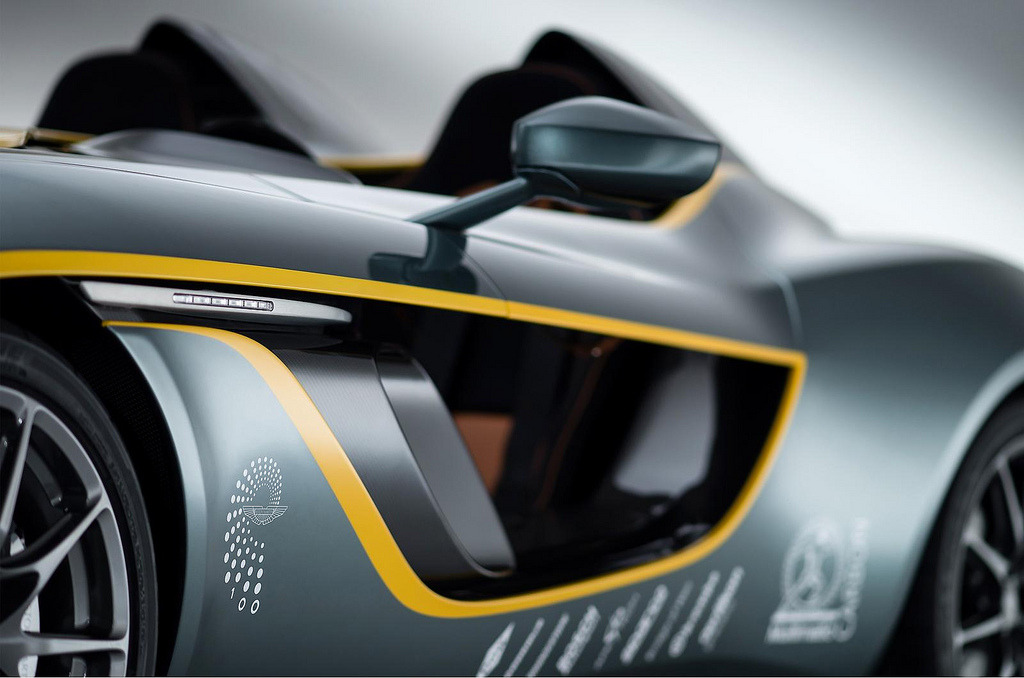automotivated:  Aston Martin CC100 (by Revistadelmotor)