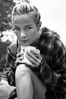 vogue-at-heart:  Carolyn Murphy in “A Portrait