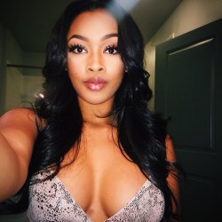 bombshellbootys:  Miracle Watts 