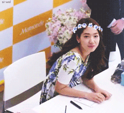 ShinHye   flower crown edited ( I had to add this, she looks