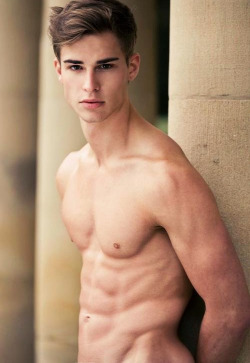 tumblinwithhotties:  Kevin Rettinger 