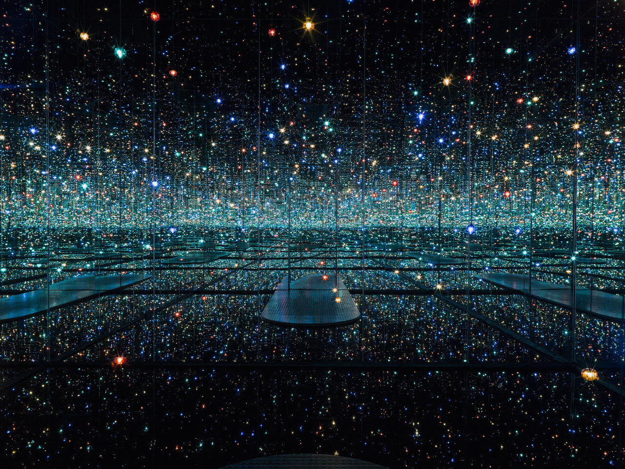 ap-artmemories:  ‘Infinity Mirrored Room - The Souls of Millions of Light Years