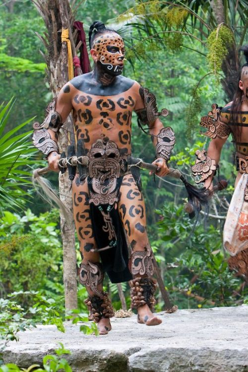 sartorialadventure:Maya ceremonial dressThe Maya people (sometimes Mayans) are a group of Indigenous
