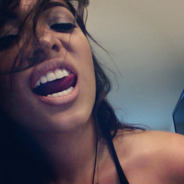 stephsdope:  Teeth nigga 👅 