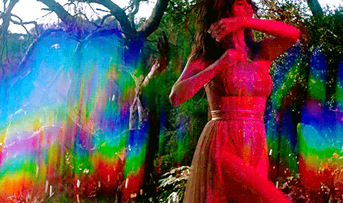 dailyselenamgifs: why don’t you recognize I’m so rare?