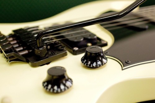 ...........GUITAR:LUST............