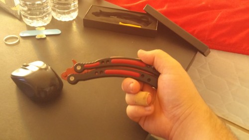 smittygir4:  Birthday Gift to myself~ RioRand Butterfly knife trainer (Dull blade)Gonna have fun with this! (I might upload or link to my unboxing video of this later)  