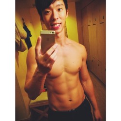 sgeyecandies: @Bentan_   Benjamin Tan. That yummy huge chest! 