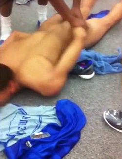extranoboys:  dachocolatefactory:  nutjobb:  Basketball player Anthony Davis naked in the locker room’  (via TumbleOn)  - they lowkey play naked  Follow me - http://extranoboys.tumblr.com/