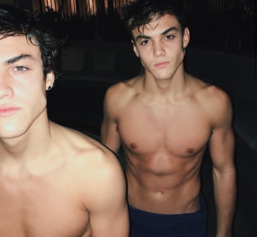 dolanxdolanx:  ✨