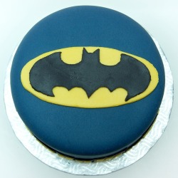 lafeegloutonne:  Batman cake