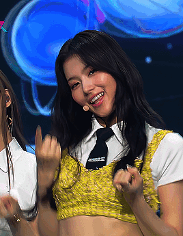 Sana Talk That Talk, 220902