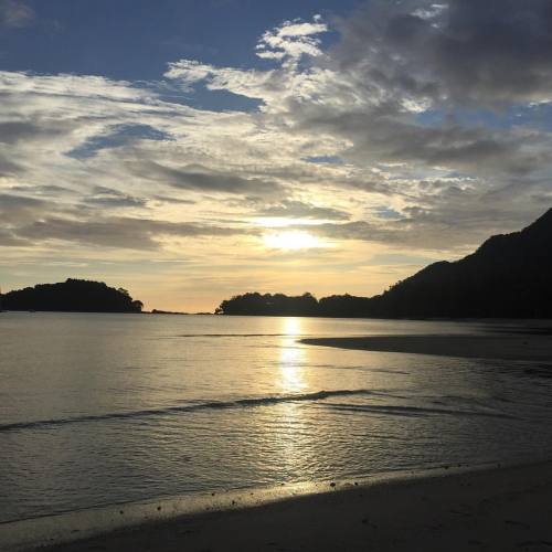 No filter should alter the beauty of a Malaysian sunset @the_danna_langkawi #beautifuldestinations #