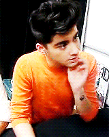 zayncangetsome:  favourite zayn outfits (13/?) 