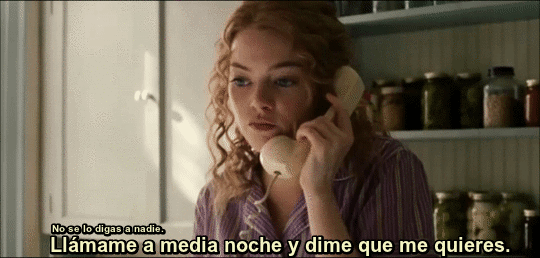 De esas veces que te dan ganas de hablarle, pero recuerdas que le vales verga y le