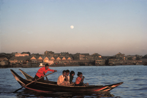 20aliens:MYANMAR (Burma). Yangon (Rangoon) 1979. To this day, there are no bridges across the Yangon
