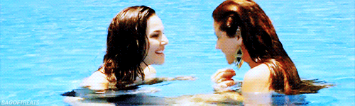 the-inspired-lesbian:  👭