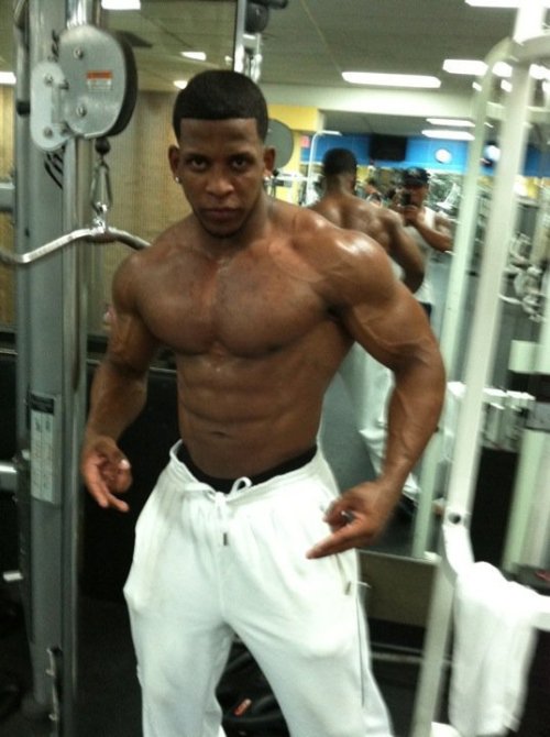 manzzle:  Check out this Dominican, Bronx based stripper named Blade Evolution, who dances in the video fully naked for both men and women!  CLICK HERE TO GET INFO ON THE 20+ MINUTE LONG STRIPPING VIDEO!
