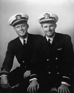 imperialgoogie:  greatestgeneration:  Before John F. Kennedy was President of the United States, he was Lieutenant Kennedy and served in WWII. Read more on his service: http://bit.ly/uTTrSg Pictured here is John Kennedy with brother Joe in 1942. (Image
