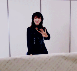 mochichan00:Handshake with Akari
