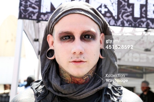 fuck-until-we-overd0se:  Josh Balz + ripped poncho thing appreciation post. Not my