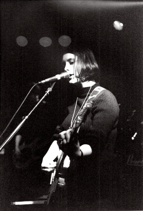 bleeding-ground:Rachel Goswell, Slowdive - Nederland, 1992.