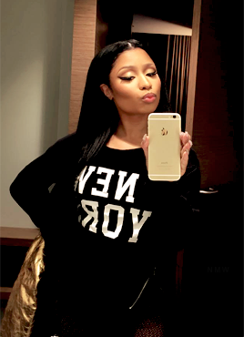 Sex nickiminajweb:  Nicki Minaj x Mirror selfies pictures