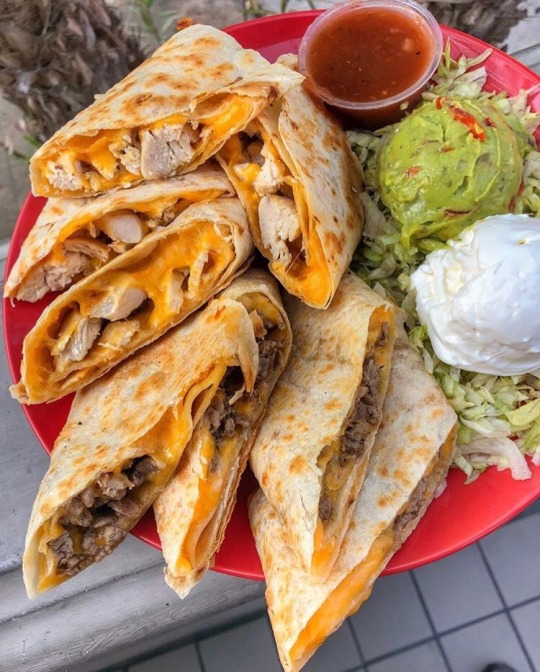 let-us-taco-bout-it:  📸: cornerburger