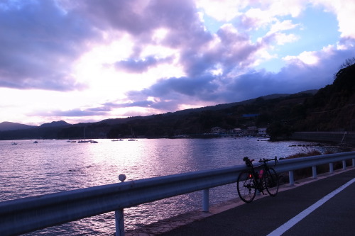 12.30 friFestive500 Day4 Today 80km Total 512/500km仕事や帰省の事を考えると30日しかライド出来る日はなく、荒天であれば達成も不可能だったが幸いにも多