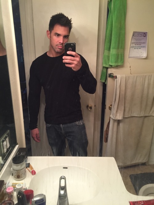 jeffyfuckingt:  Dinner steez. adult photos