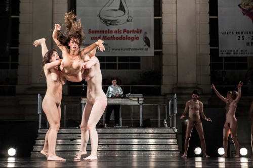Hit The Boom (…’cause it’s more than summer!)Doris Uhlich shakes Vienna with a bunch of nude dancers