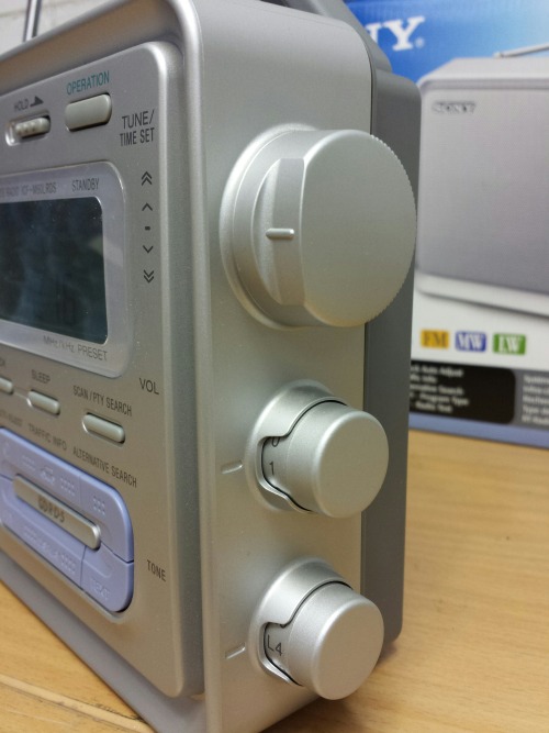 Sony ICF-M60LRDS FM/MW/LW 3-Band RDS Radio, 2002