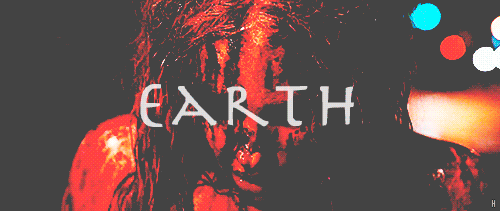 horsesaround:  Avatar: The Legend of Carrie. 