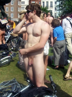 spycamking:  Cute boy nude ride.