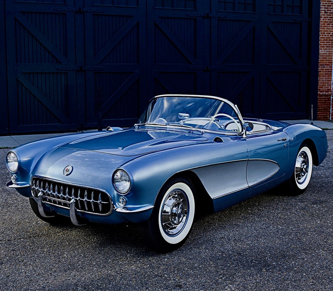 utwo:  1956 Chevrolet Corvette Roadster © don kates 