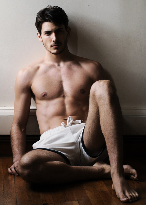 speedobuttandtaint:  joeyslomowitz:  Joey Slomowitz by Dom Smith  http://speedobuttandtaint.tumblr.com/