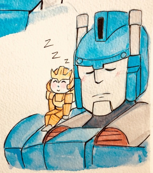 Will I ever draw Ultra Magnus’ whole body ? Probably not.